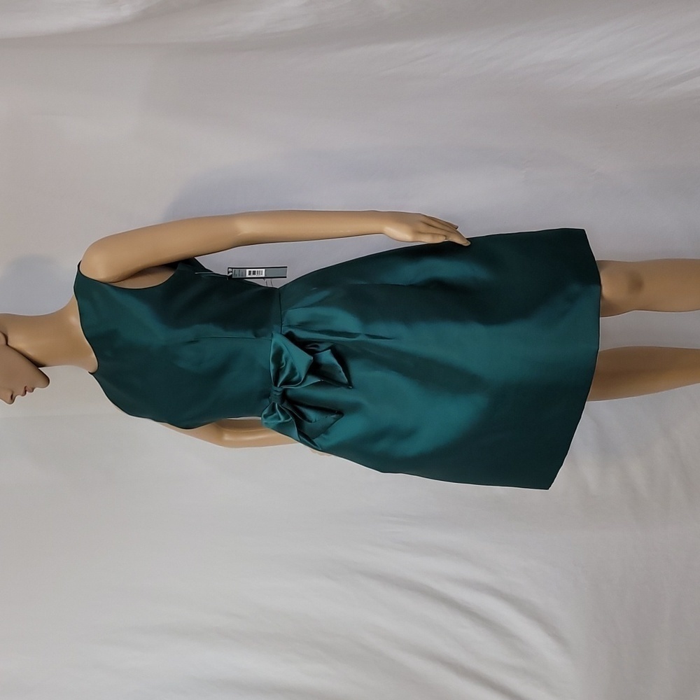 Tahari Women's Hunter Green Cocktail or Holiday Dress - Picture 9 of 16